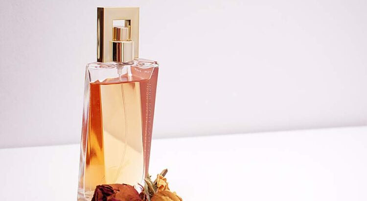 **🌟 COFFRET DÉCOUVERTE – 5 PARFUMS DE LUXE À PERSONNALISER 🌟**